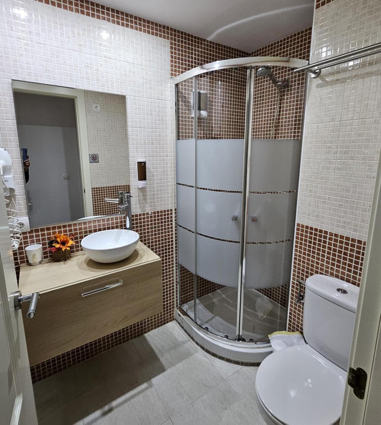 Apartamento Vilallonga Figueres  Zewnętrze zdjęcie